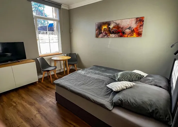 - Western Horse Academy 3*